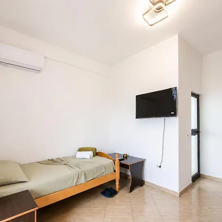 Bar Tirana Hotel 4*