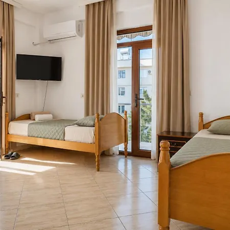 Bar Tirana Hotel